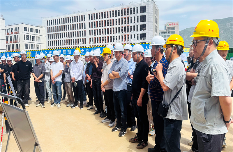 2025年4月17日，由莆田市涵江区住房和城乡建设局主办、太阳集团tcy8722三建承办的钢筋安装工程质量防控现场交流会在联东U谷·涵江海峡智造产业谷一期成功召开。